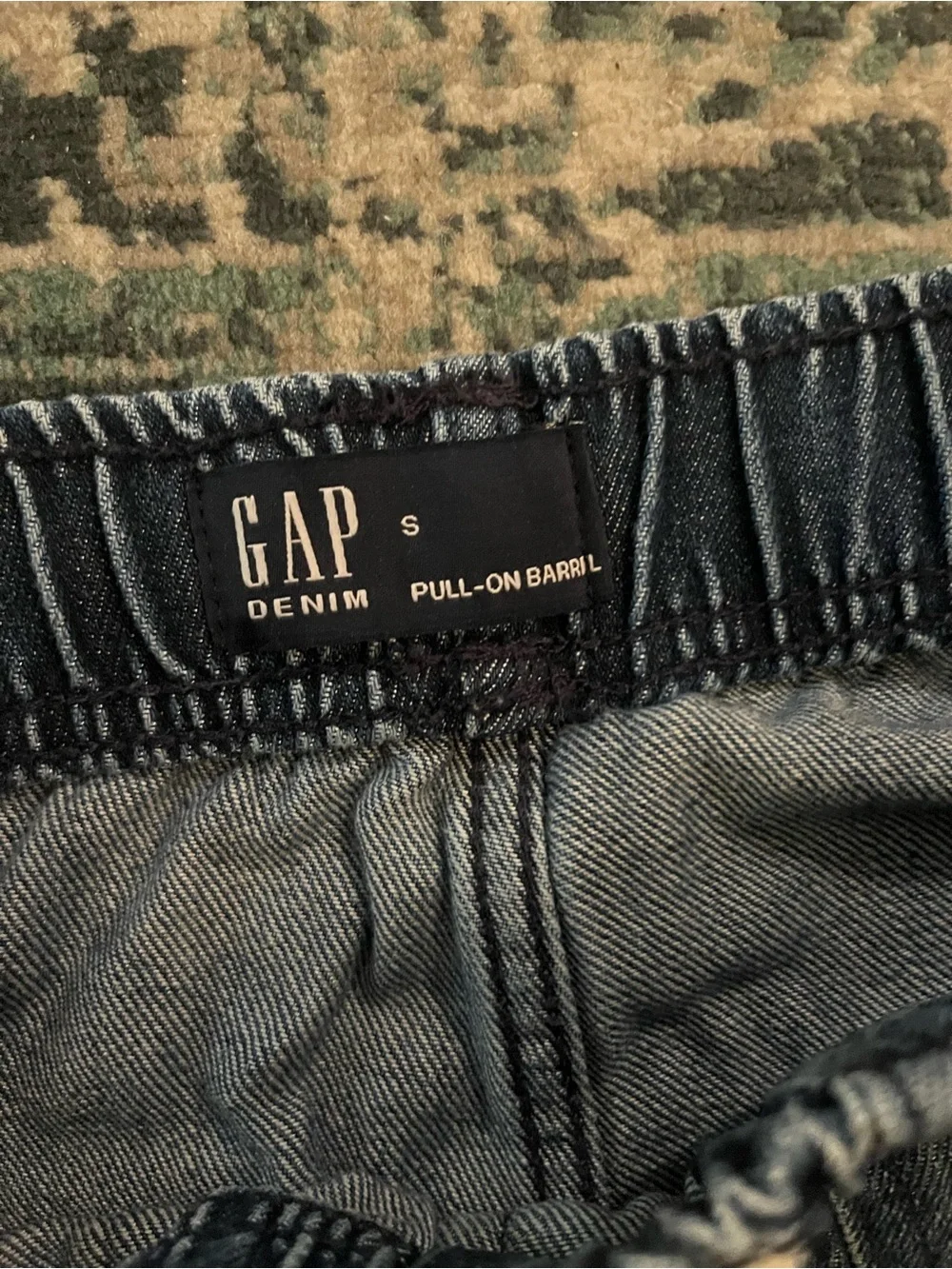 GAP women’s Blue Elastic-Waist Denim pull-on barrel Jeans